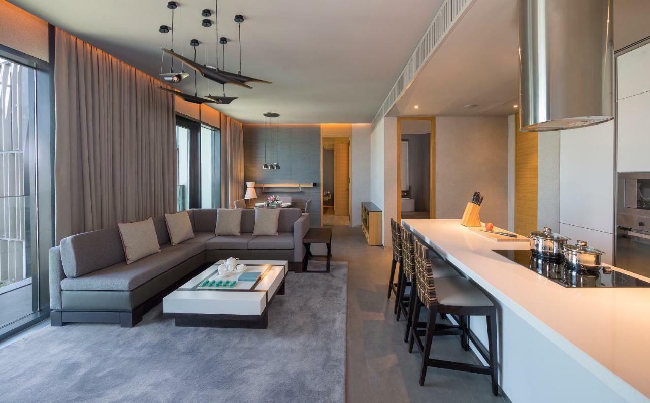The Residences Caesars Palace Bluewaters Aparthotel Dubai